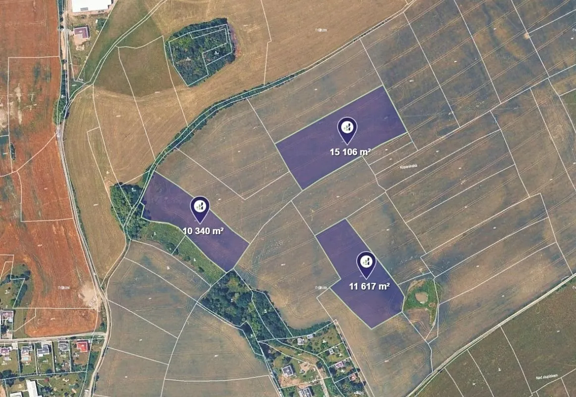Prodej pole 37063 m²